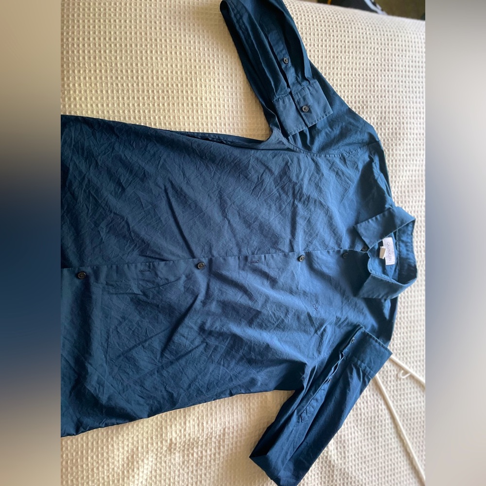 Calvin Klein dress shirt blue Small